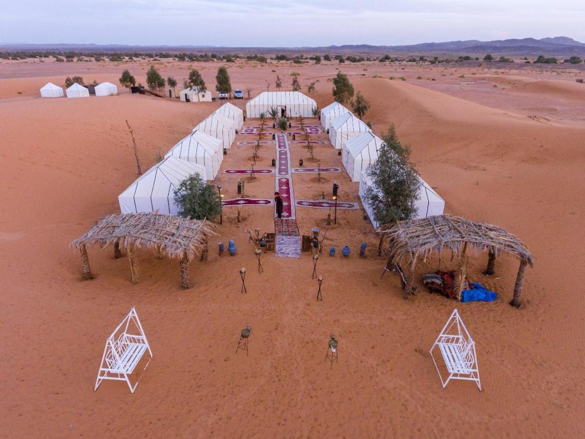 Luxury Traditional Tent Camp Merzouga Buitenkant foto